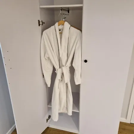 Porty C120 Kasprowicza Pool Sauna Parking