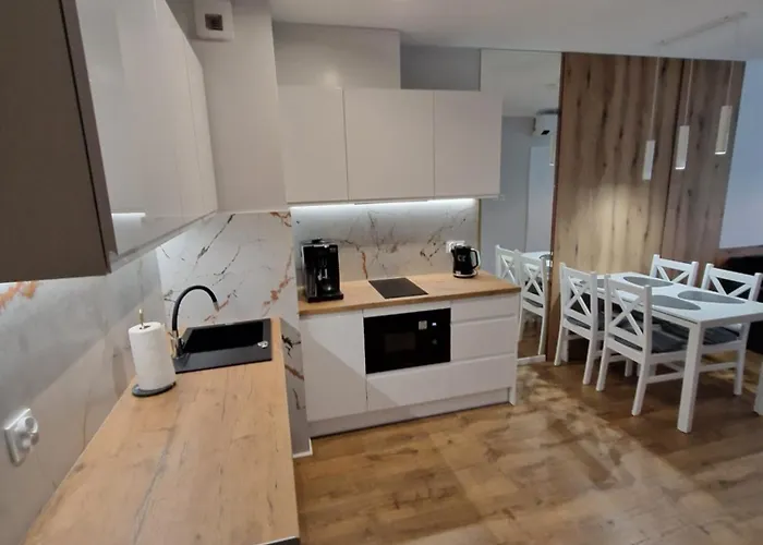 Porty C120 Kasprowicza Pool Sauna Parking Kołobrzeg