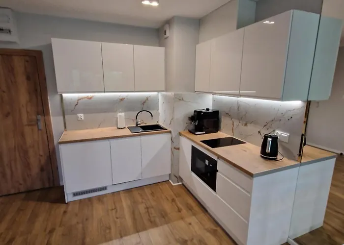 Porty C120 Kasprowicza Pool Sauna Parking Kołobrzeg