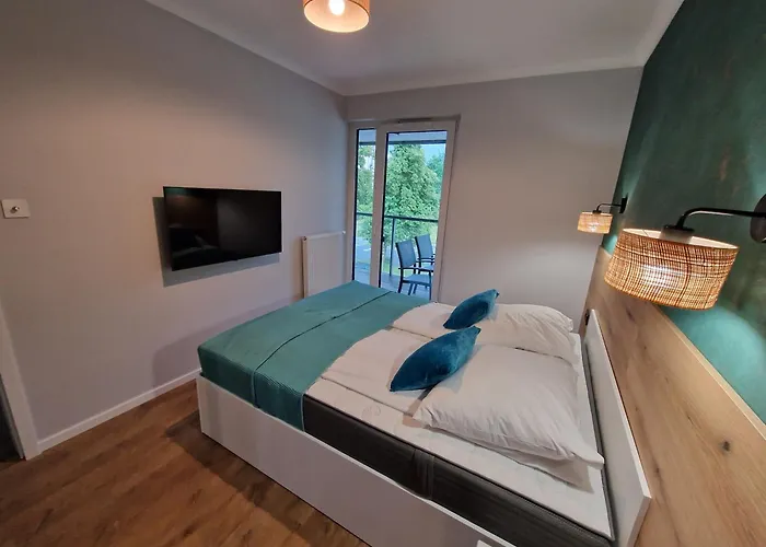 Porty C120 Kasprowicza Pool Sauna Parking