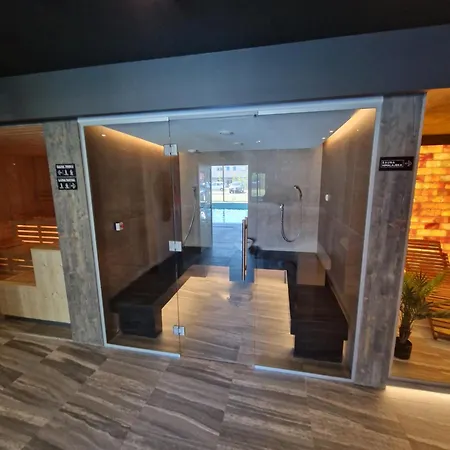 Porty C120 Kasprowicza Pool Sauna Parking * コウォブジェク