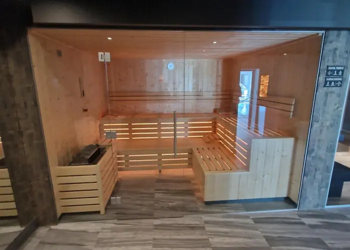 Porty C120 Kasprowicza Pool Sauna Parking Daire